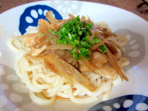 ささみとゴボウの炒め煮のっけうどん